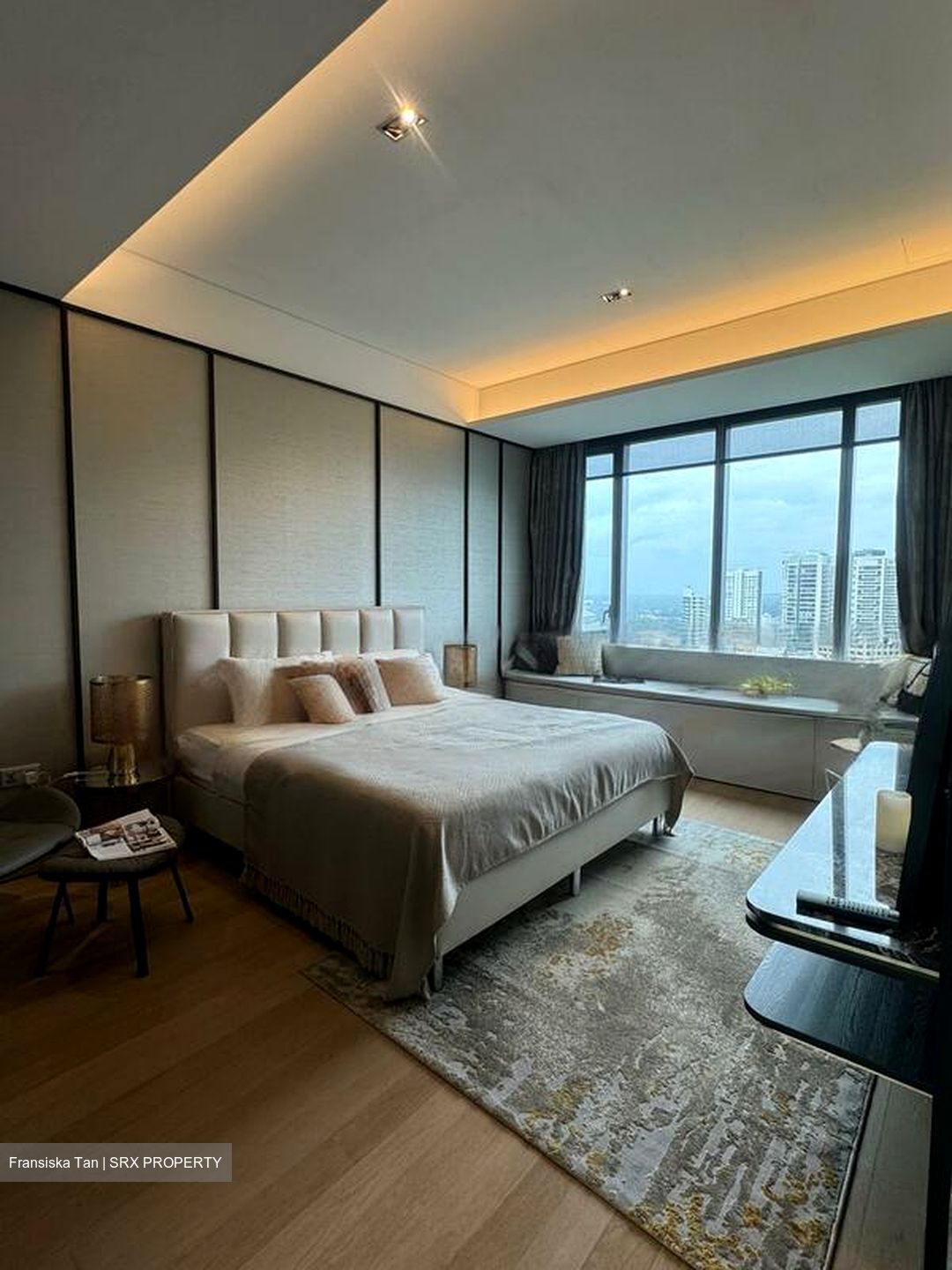 TwentyOne Angullia Park (D9), Condominium #527989541